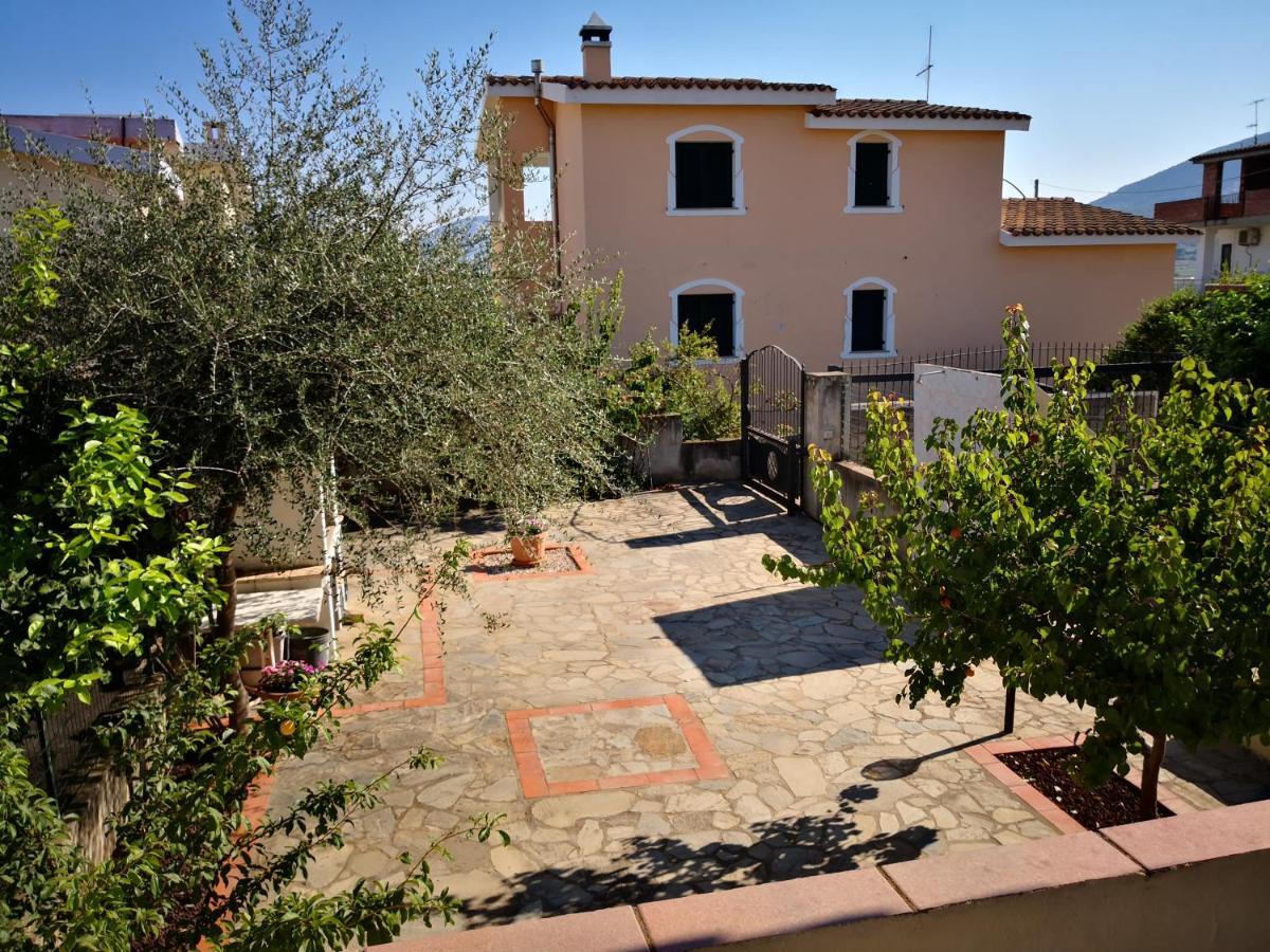 Casa Il Giardino Villa Orosei Exterior photo